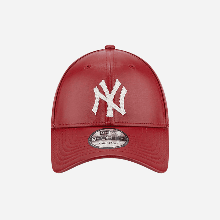 NY Yankees MLB Leather Dark Red 9FORTY Adjustable Cap