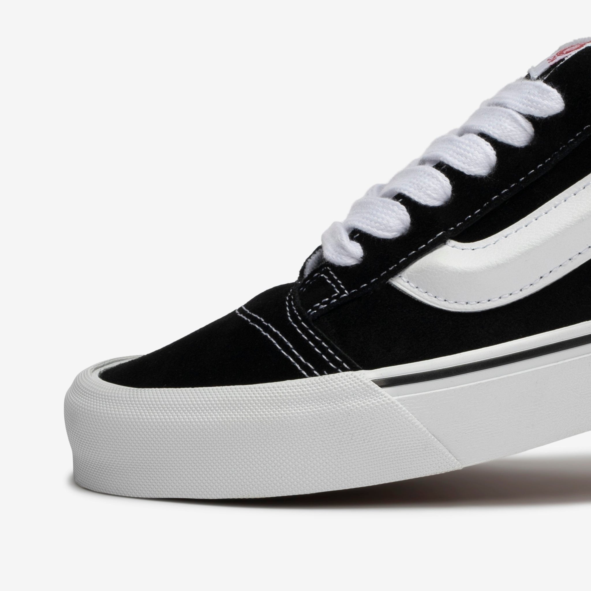 Knu Skool BLACK/TRUE WHITE