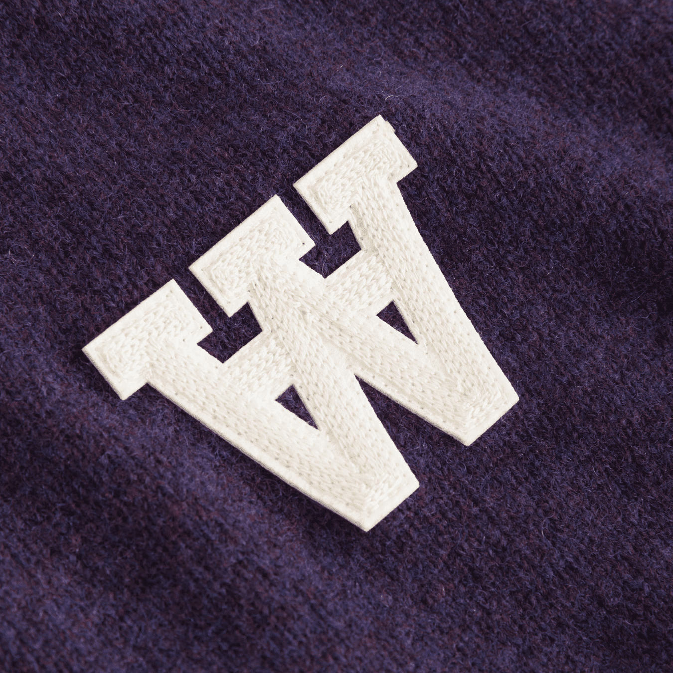 Kevin Lambswool Jumper Aubergine - Hympala Store